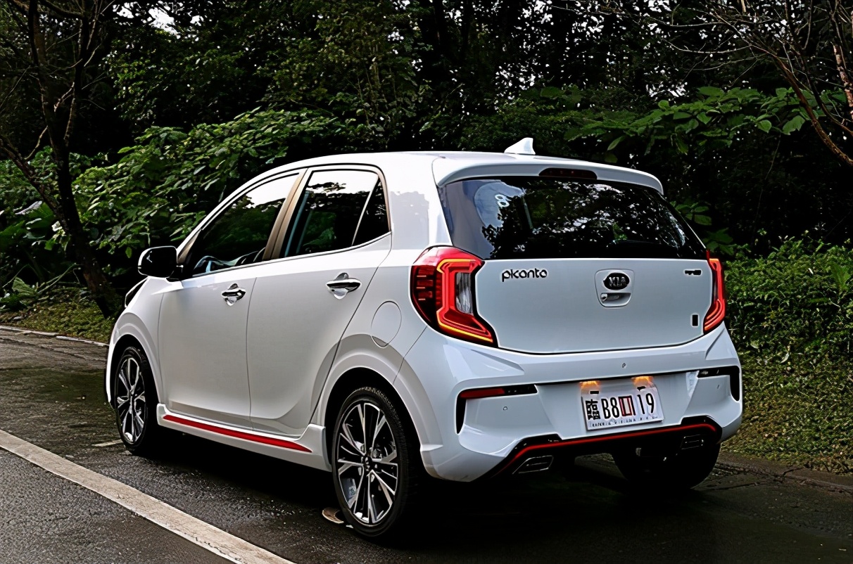 起亚版奥拓,起亚k2和奥拓