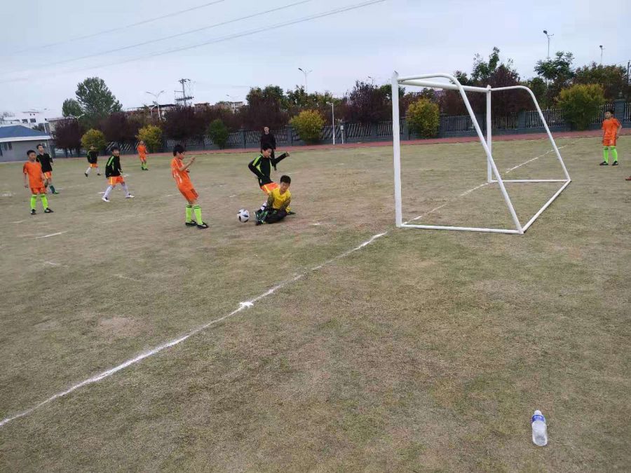 幸福小学举行校园足球联赛,邓州市校园足球比赛