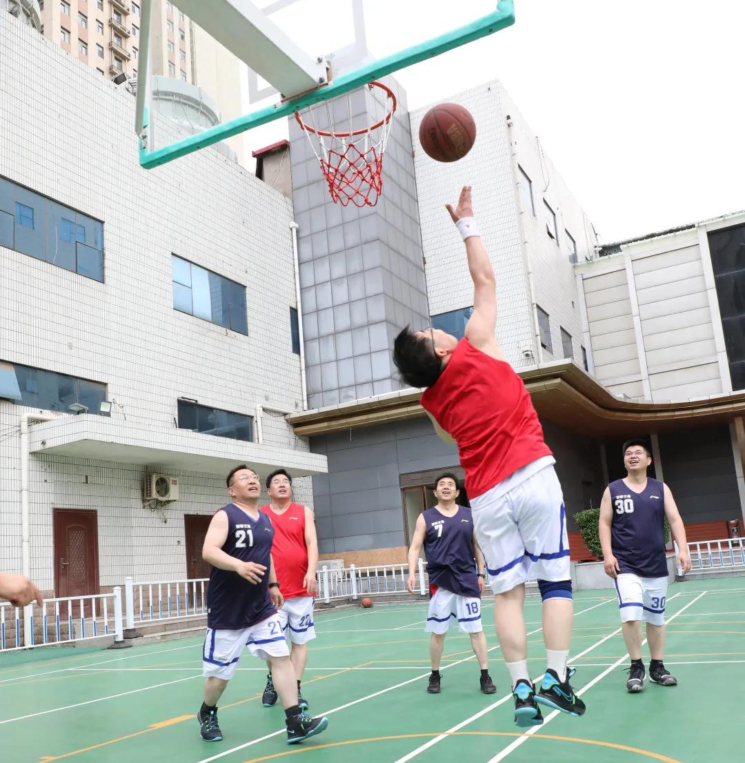 高燃时刻来袭，邯郸市交通运输局以特有方式庆祝五四青年节