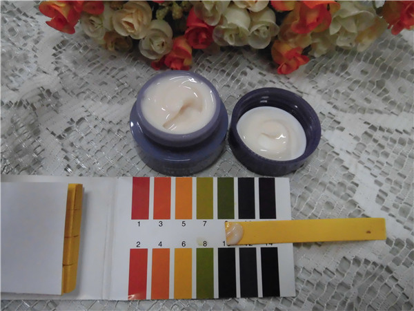 悦诗风吟济州寒兰至润精华液,悦诗风吟蓝莓保湿面霜测评