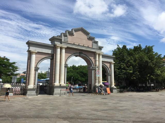 中国最美花园大学,全国十大美丽校园中国海洋大学