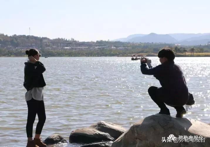 昆明弥勒人山人海,来弥勒玩人山人海