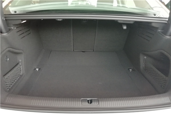 奥迪a4l价格到店实探,最新款奥迪a4l北京车展