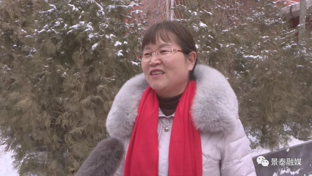 “同心同书祖国新春好”送万福进校园活动在景泰二小举行