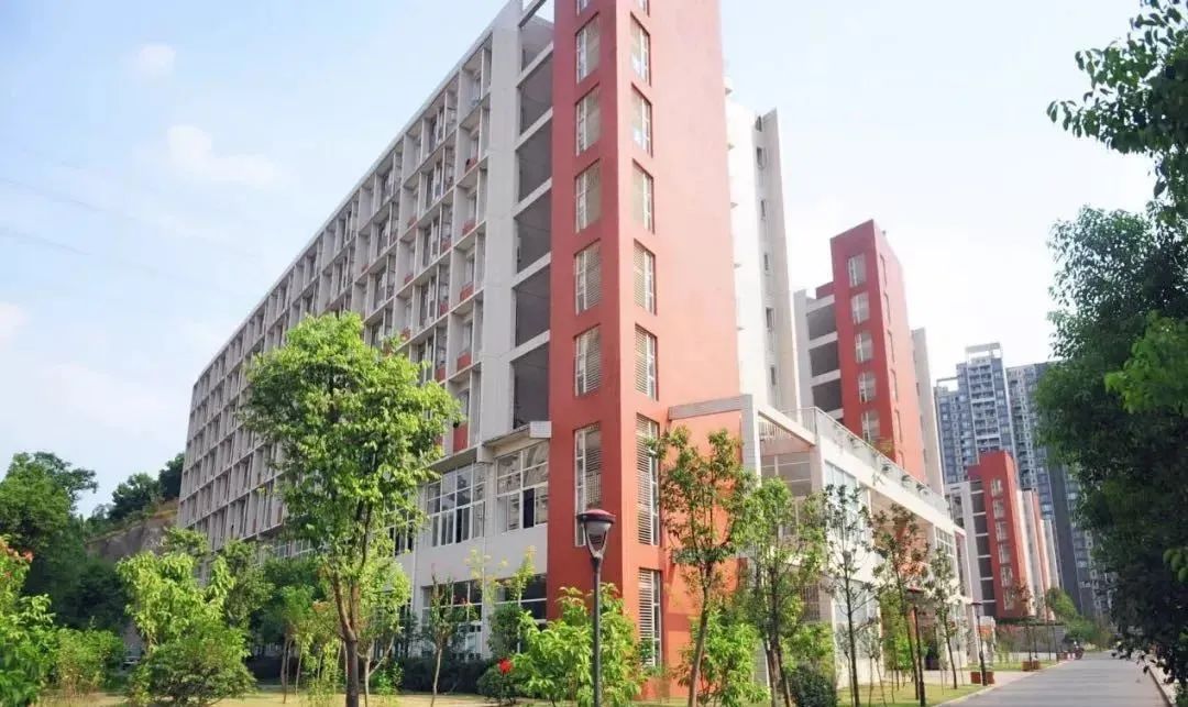 各大重庆学校宿舍,重庆宿舍条件比较好的学校