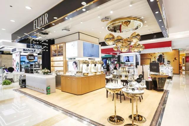 万茜代言怡丽丝尔现场,万茜怡丽丝尔片场视频