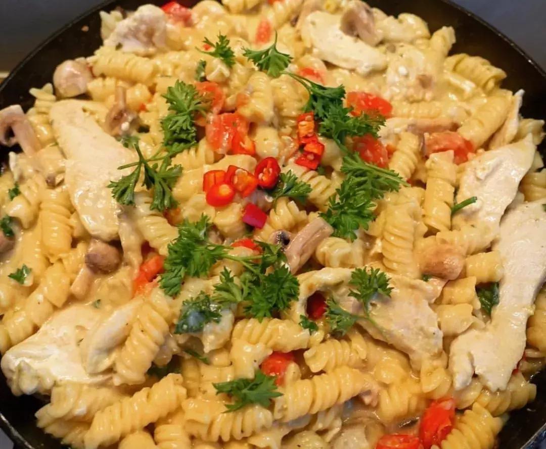 意大利是著名的时尚设计之国,意大利是真正的美食之都