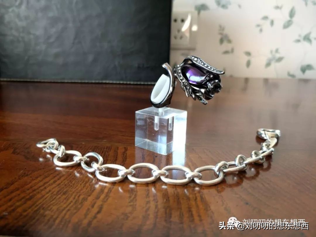 江南布衣冬季搭配,江南布衣羽绒服搭配