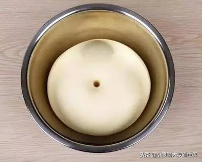 第一次发酵过度的面团,发酵过度的吐司面团