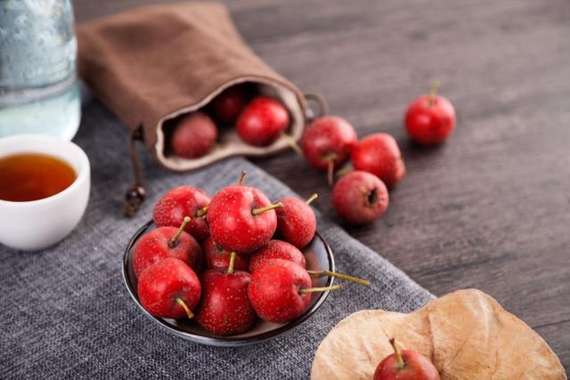 特别胸闷怎么缓解,特殊时期莫名咳嗽是什么原因