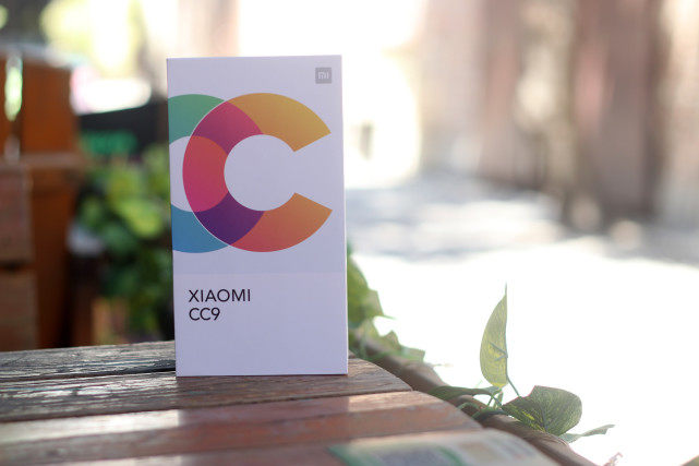 顶级小米沦为千元机！索尼IMX586+屏幕指纹，还有大电池和高颜值