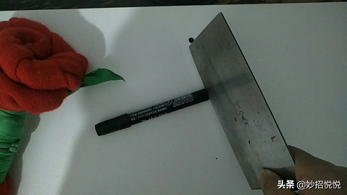 马克笔水彩笔记号笔怎么擦掉,眼线笔怎么用记号笔画