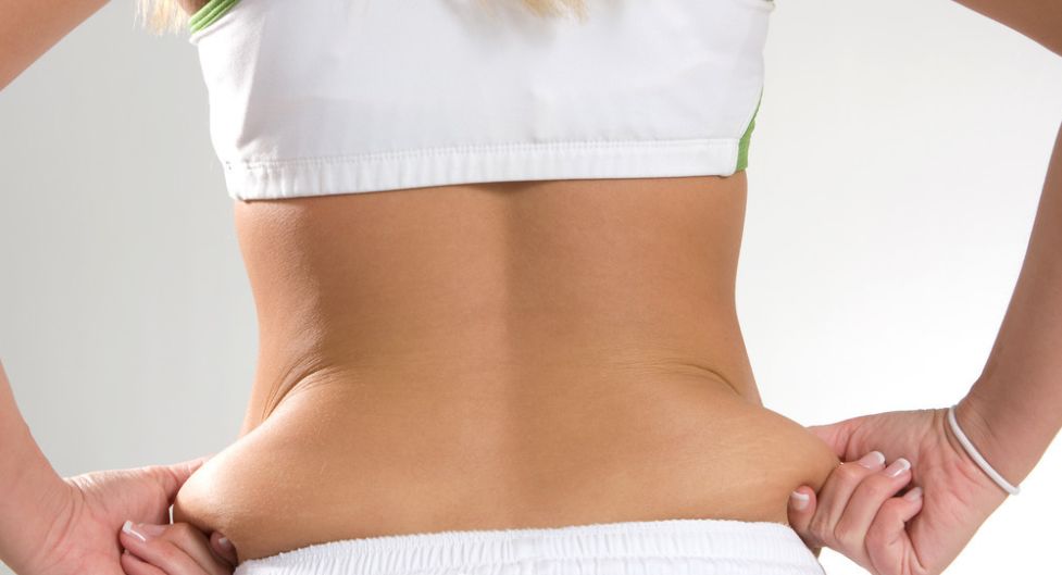 每天五百个卷腹多久才能看见效果,每天做100个卷腹有什么效果