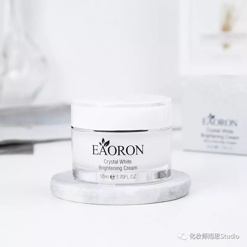 林允素颜霜身体乳美白效果,好推开的素颜霜又补水推荐