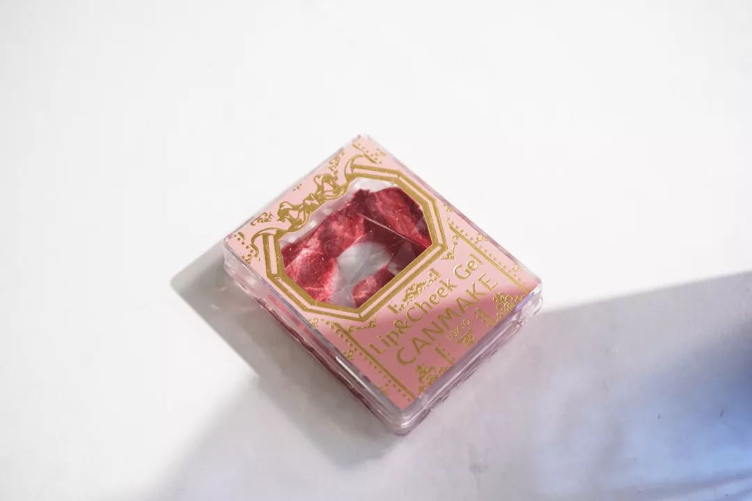 秋冬温柔显白美甲腮红,橘朵腮红哪个适合秋冬