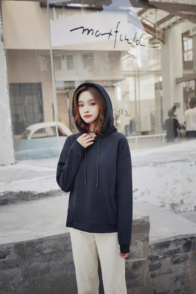 李维斯联名卫衣,李维斯联名小熊卫衣