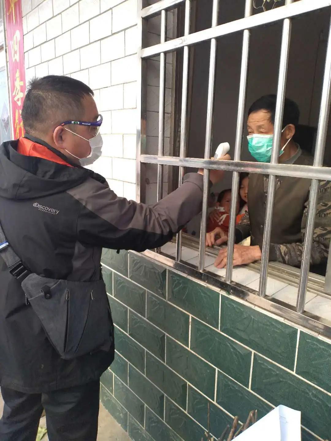 村民买药难怎么办？不怕！我们有代购杨师傅