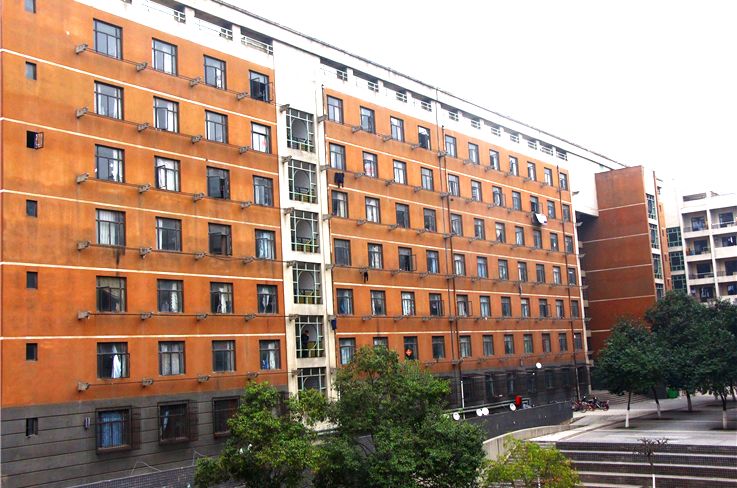 西安建筑科技大学是几本,西安建筑科技大学华清学院