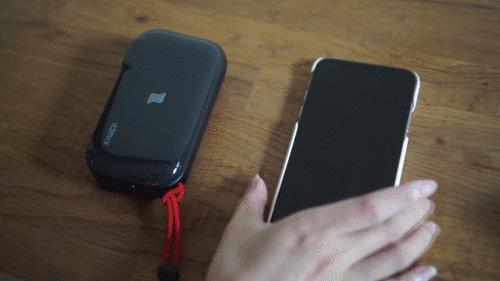 多功能充电宝任何设备都可以充电,三合一充电宝自带充电头