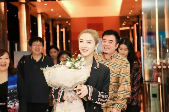 为了消费者六亲不认？带货一姐薇娅讲述阐述自己的职业操守