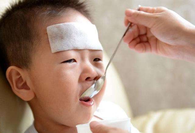 宝宝读幼儿园一个月感冒3次,宝宝上了幼儿园反复生病