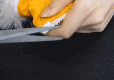 小妙招衣服后面有拉链自己不好拉,妙招衣服拉链底端坏了