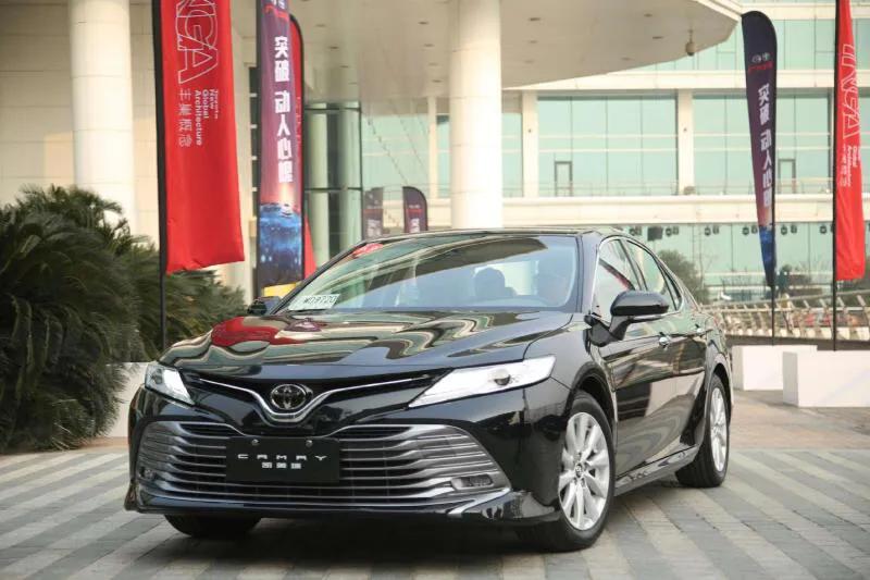 b级车凯美瑞跟雅阁哪个高级,油混凯美瑞和雅阁选谁