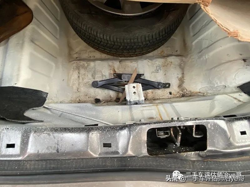 日产阳光老款碰撞测试,2016年日产阳光碰撞测试