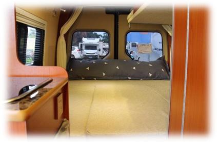 10万级别房车洛阳房车展全系展示,房车展40万的重卡房车