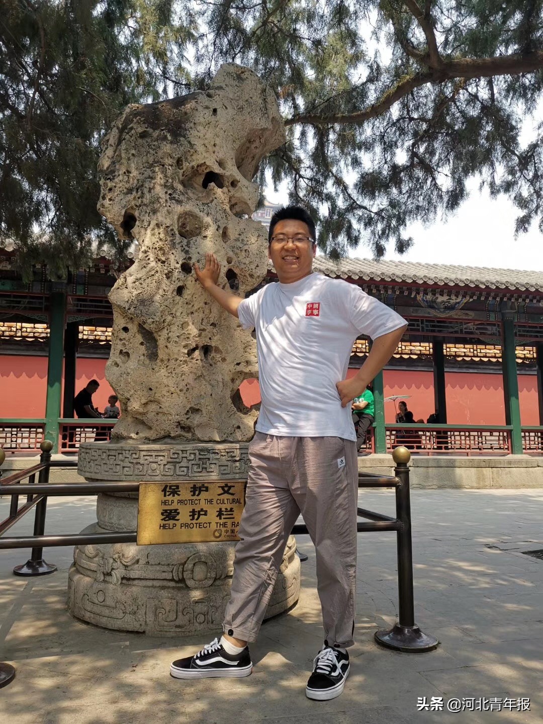 石家庄有位老师用相声“说学逗唱”方式教语文，还教学生唱京剧，不少反对的家长后来态度都180°转变