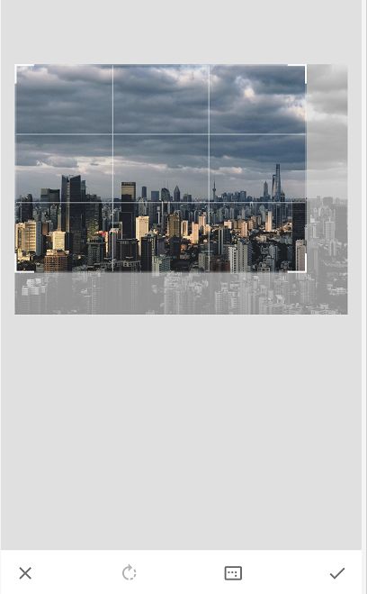 变焦是放大的意思吗,变焦跟主摄裁切对比