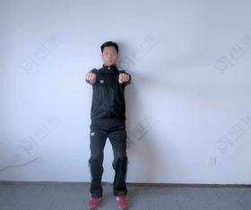 膝关节咔咔响专家提醒,膝关节咔咔响如何保护动作视频