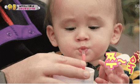 这些娃太好吸了！这些父母更会教啊