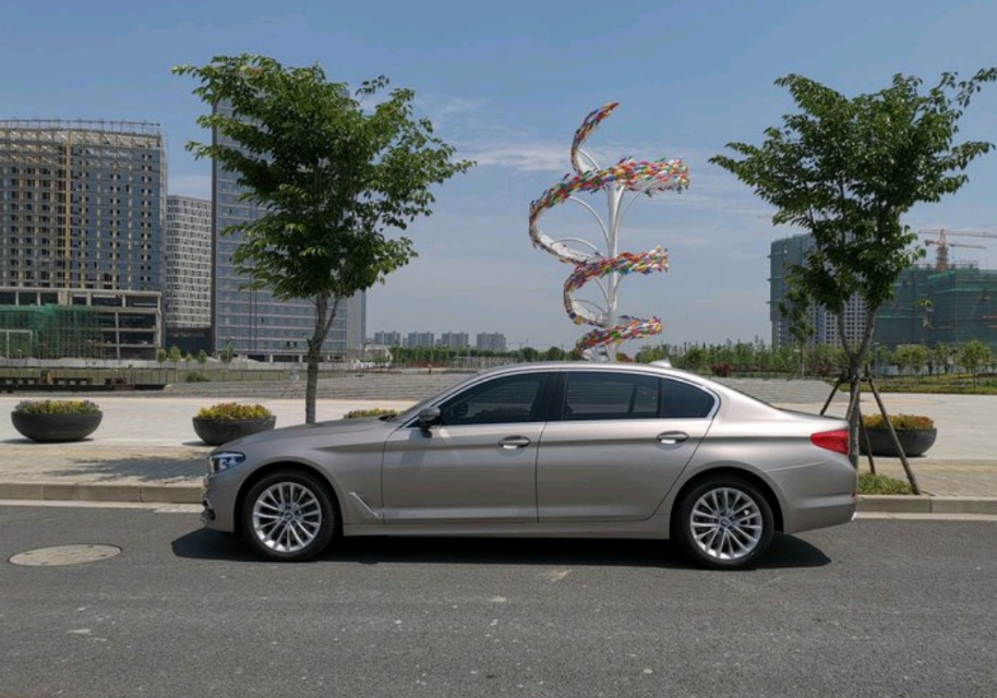 最新款的宝马525值得买吗,宝马525li入门级值得入手吗