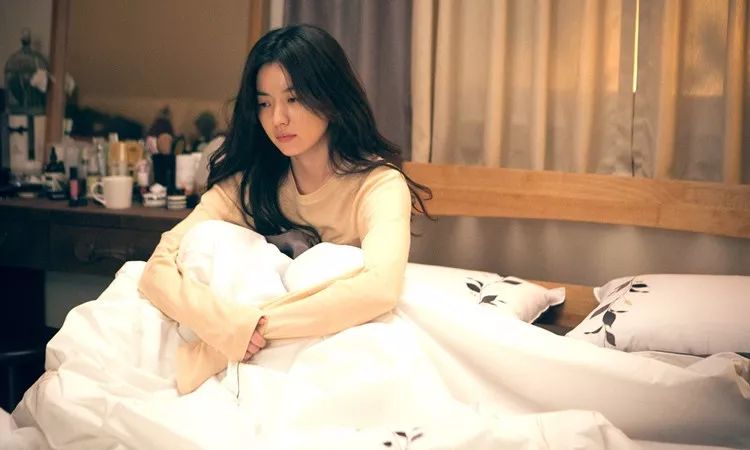 刘强东妹妹生产时羊水栓塞多少岁,刘强东妹妹难产