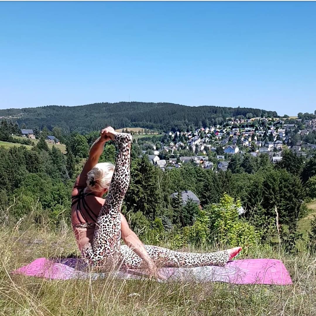 肚腩瘦身动作视频,5个虐腹动作帮你甩掉小肚腩