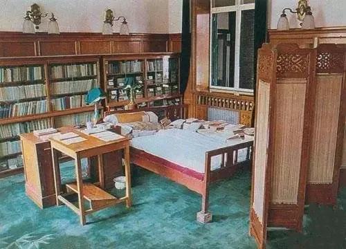 【老兵诗文】新韵七绝四首•忆毛主席读书生涯