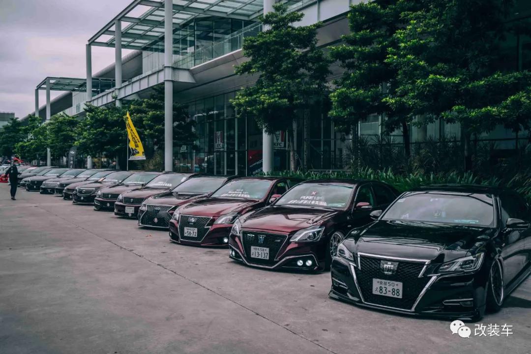 清一色皇冠,清一色豪车