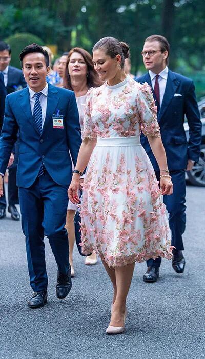 皇家时尚凯特米德尔顿,阿奇哈里森视频