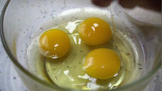 普通面粉做鸡蛋糕家常做法,蛋糕的商业版老式鸡蛋糕100种做法