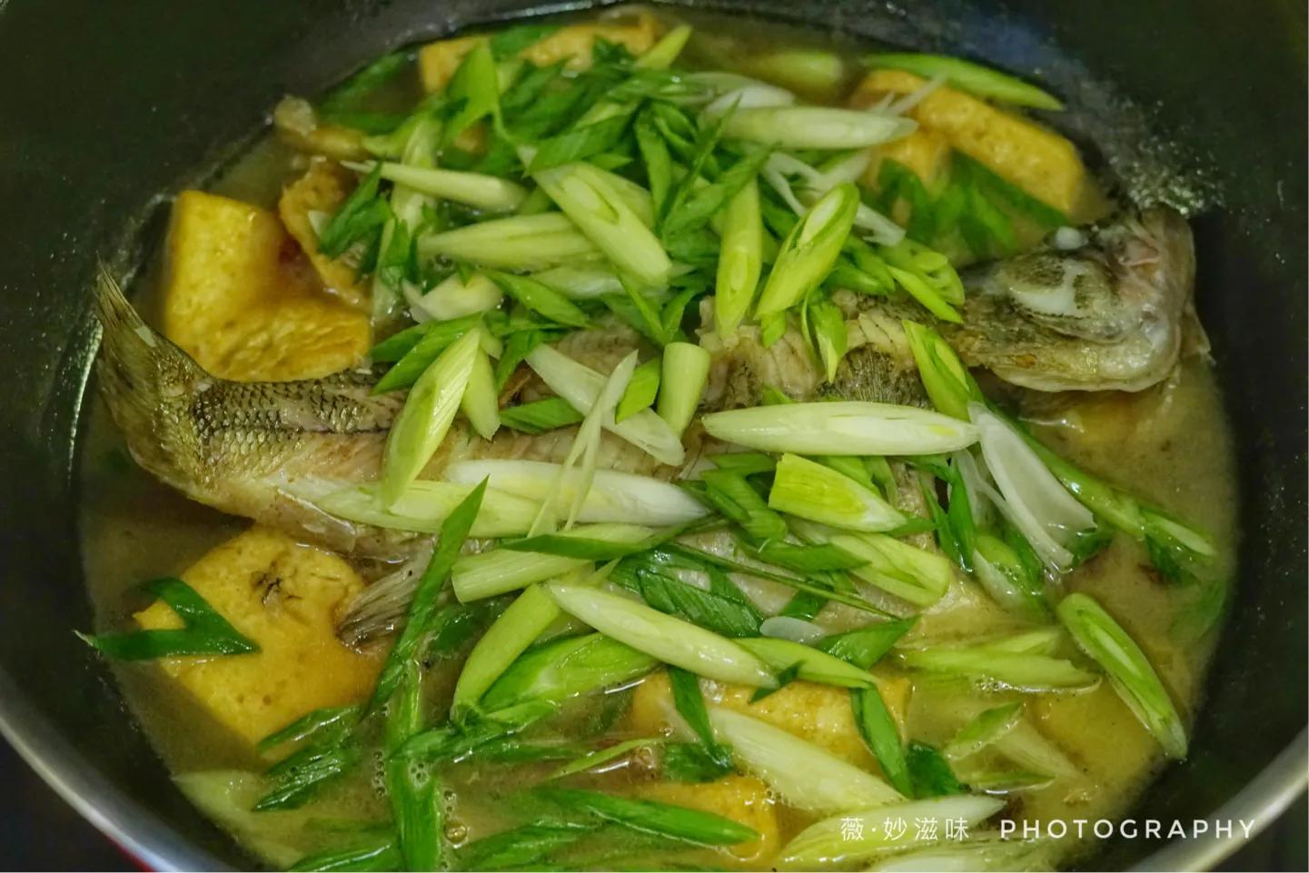 鱼与香肠的约会～香肠豆腐炖鱼～