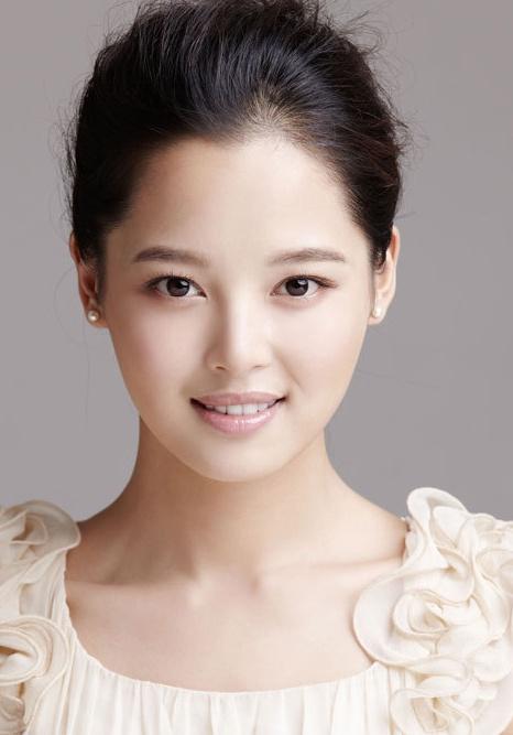 我的机器人女友辛芷蕾完整版,我的机器人女友辛芷蕾服装