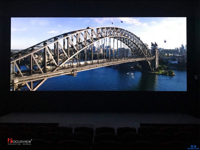 电影院为啥用投影仪不用屏幕,电影院为什么用投影而不用led屏