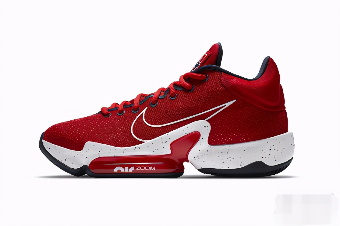 约基奇当选常规赛MVP，本赛季上脚独爱耐克团队鞋，能有签名鞋么