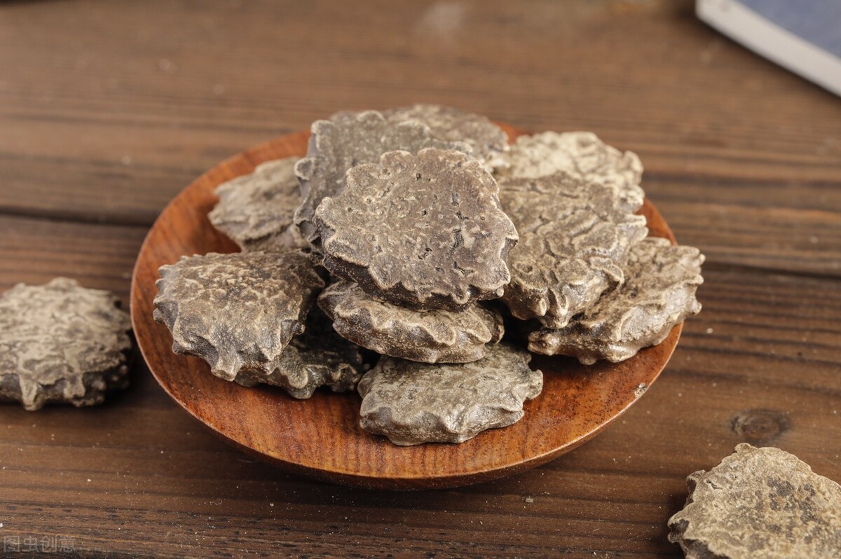 简单一味草，不仅能对抗肌瘤、囊肿、结节，还能降血压治头疼