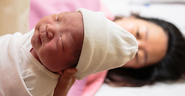 乳腺长疙瘩好像化脓了原因,乳腺里有脓能消除吧