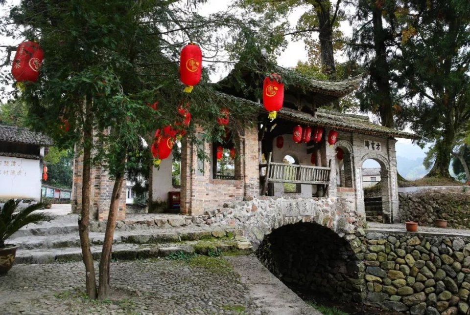 千年古村探幽视频,青田古村落游攻略