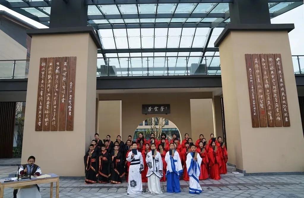 从内到外全面升级,由内到外的全面升级