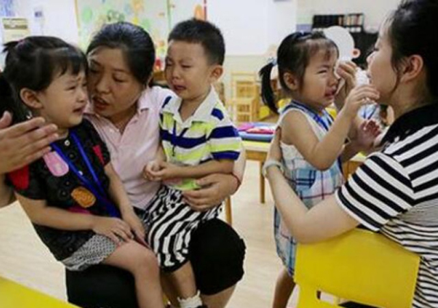 孩子在幼儿园被老师欺负如何报警,孩子在幼儿园受老师欺负怎么处理