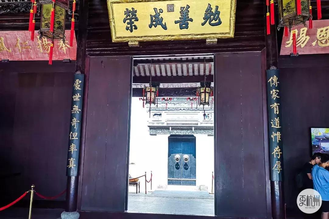 为什么中国人痴迷买房,中国人为何会对房子情有独钟